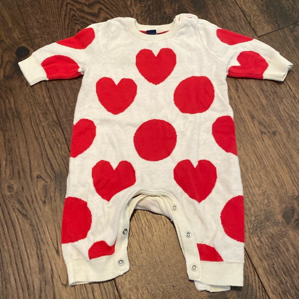 Knit cream and red heart romper - Sz 0-3